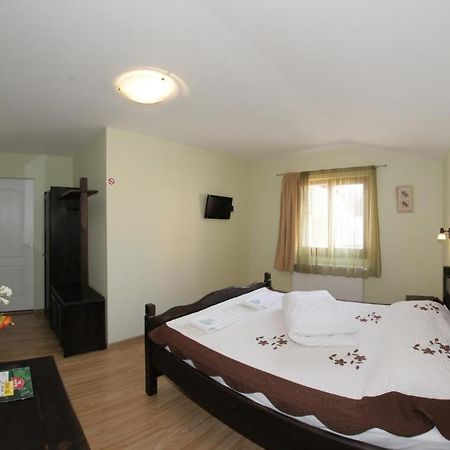 Casa Oana Hotel Iasi Cameră foto